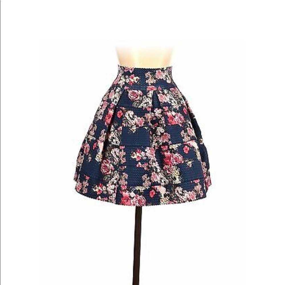 Xhilaration Mini skirt recycle ♻️ material